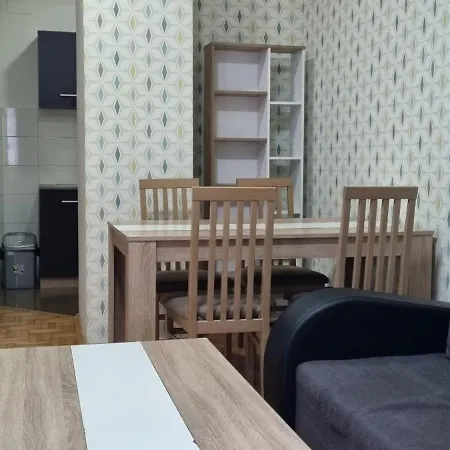 Nm Bus Station Apartment Skopje Exterior photo